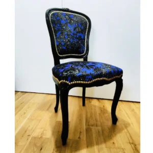 Chaise de style Louis XV rénovée