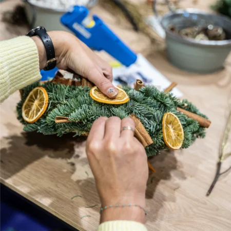 Fabriquez votre couronne de Noël avec Stéphane Chanteloube, Meilleur Ouvrier de France