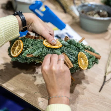 Fabriquez votre couronne de Noël avec Stéphane Chanteloube, Meilleur Ouvrier de France